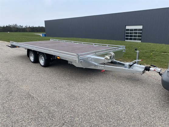 Atlas 600-3000 maskintrailer med finerbund